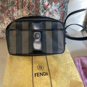 VINTAGE FENDI PEQUIN CROSSBODY BAG